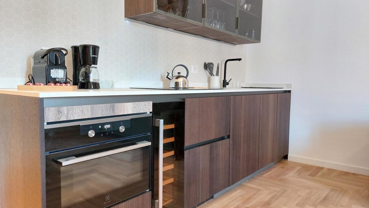 Dimora San Bartolomeo - Design, Panoramic View & Culture Apartment Рим Екстериор снимка